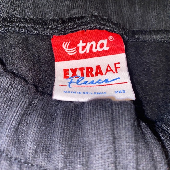 NWT Aritiza oversized black fleece sweatpants - Picture 3 of 7